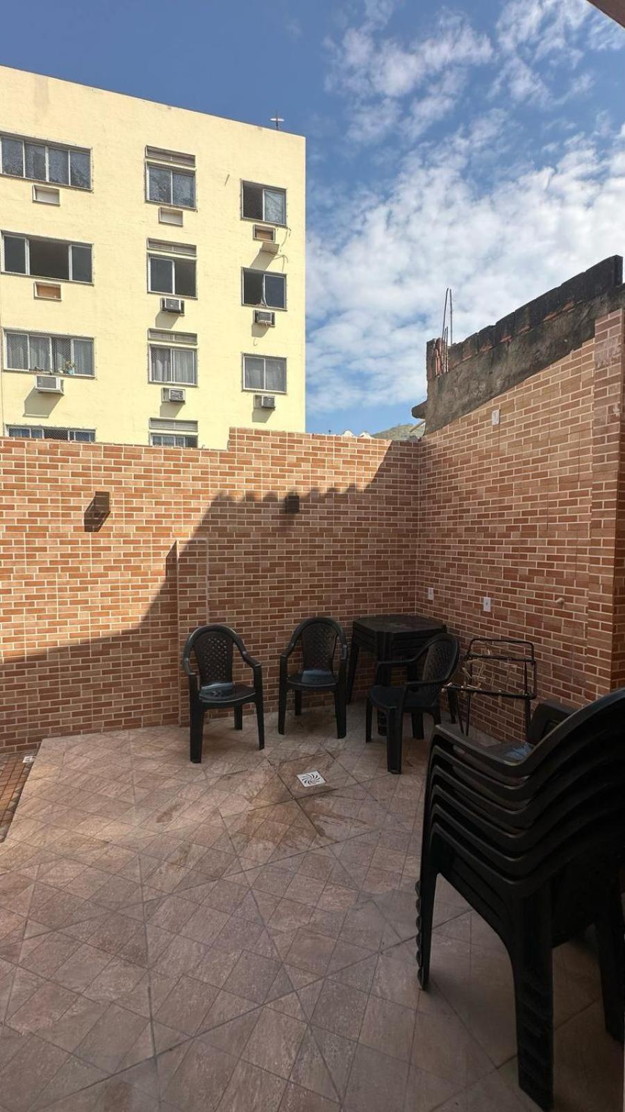 Terreo 10 Apartamento *